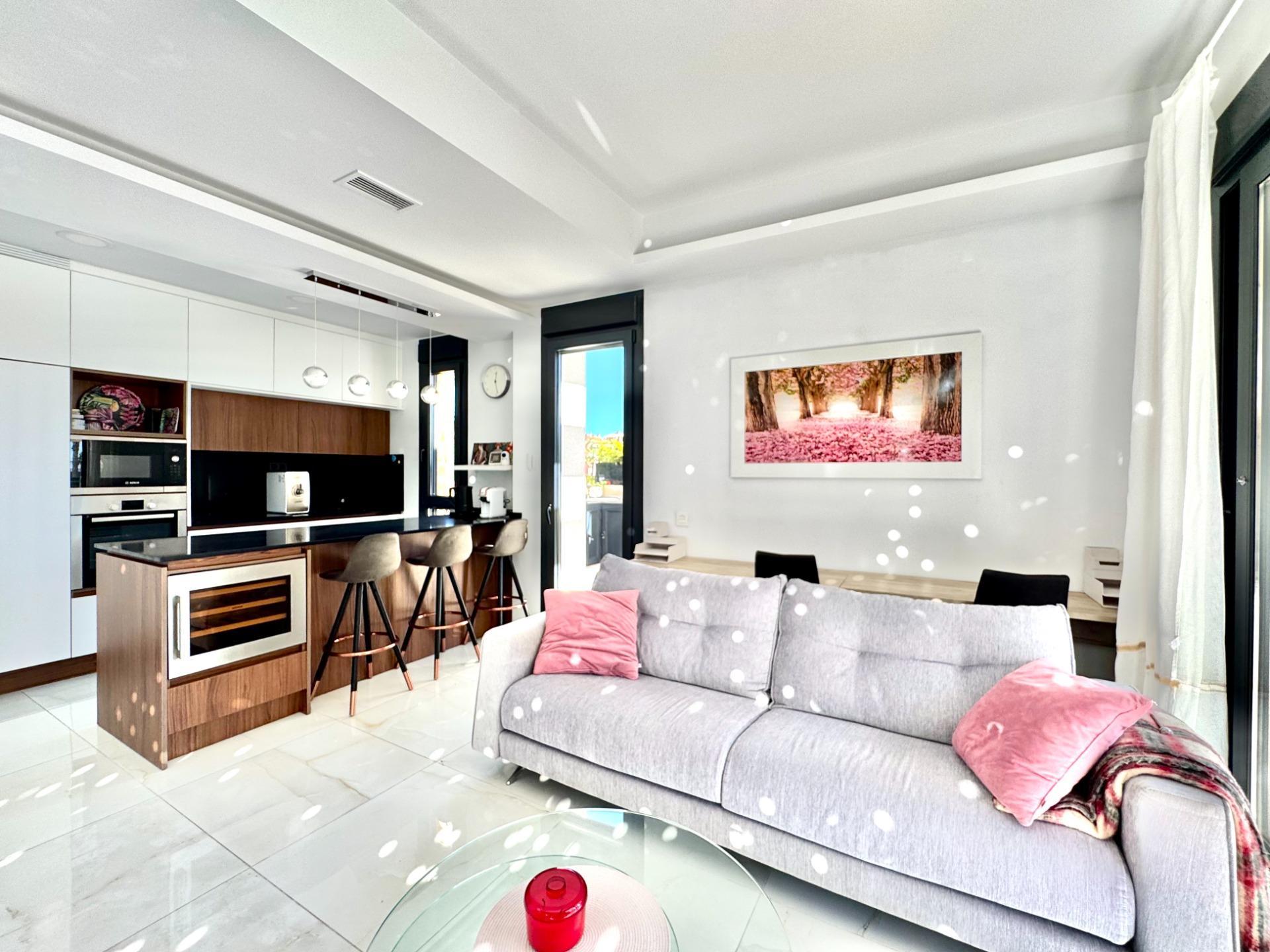 4-Bedroom Villa in Lomas de Cabo Roig, Orihuela Costa - Image 3