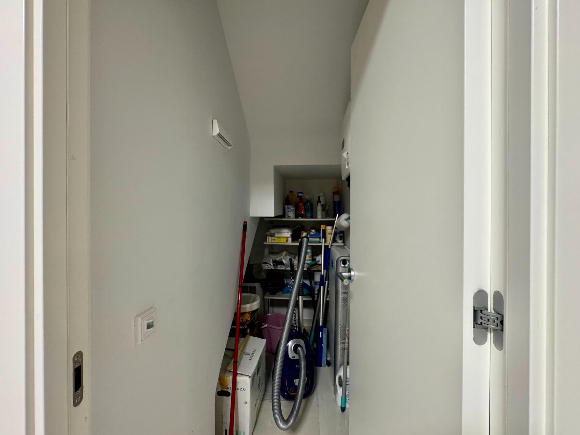 4-Bedroom Villa in Lomas de Cabo Roig, Orihuela Costa - Image 39