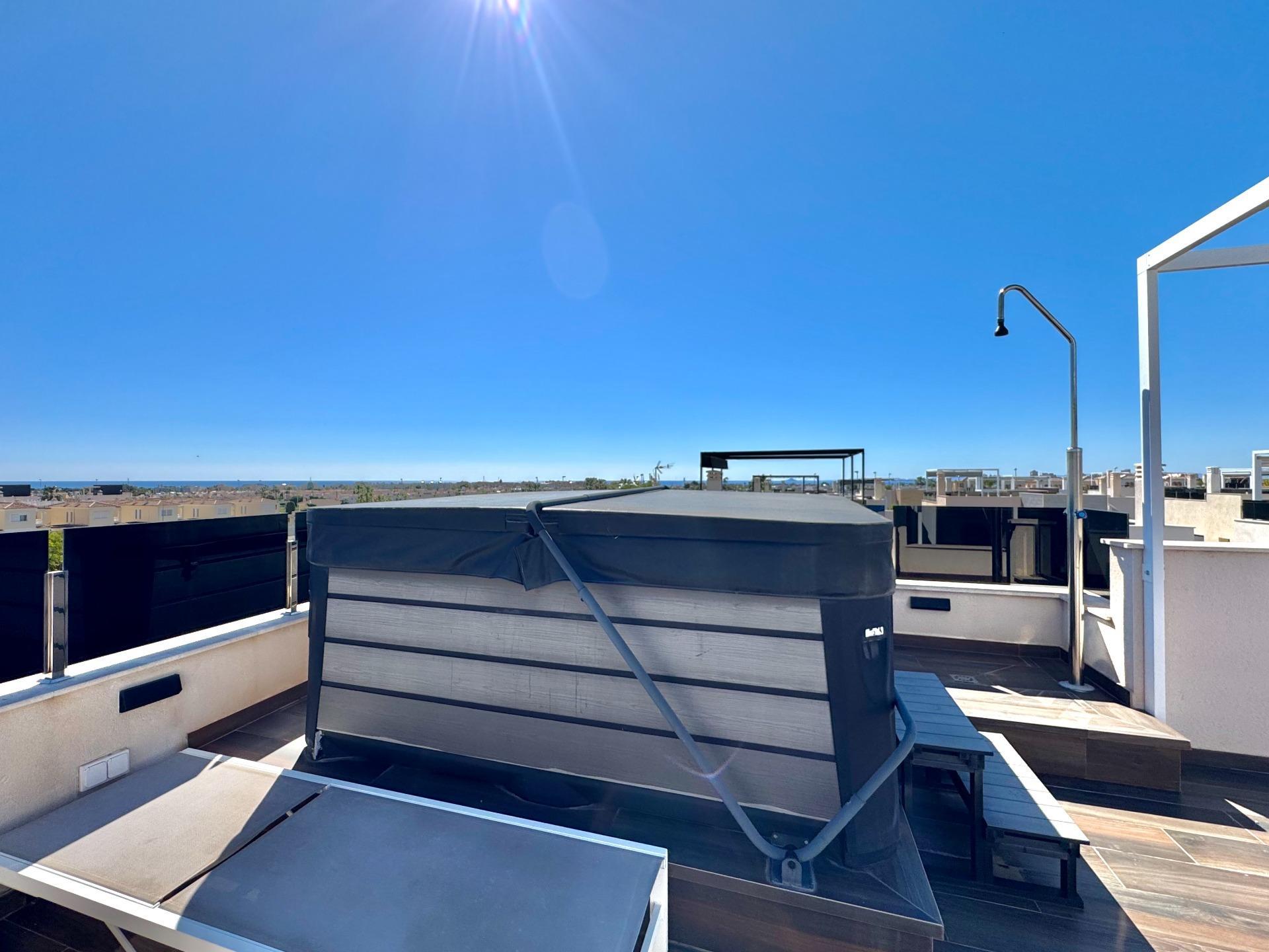 4-Bedroom Villa in Lomas de Cabo Roig, Orihuela Costa - Image 43