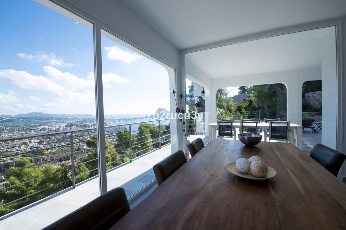 4-Bedroom Detached House in  Calpe | Sunny Casas - Costa ... - Image 2