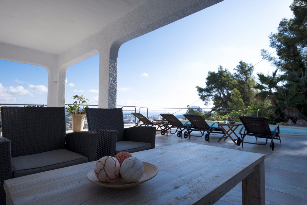 4-Bedroom Detached House in  Calpe | Sunny Casas - Costa ... - Image 23