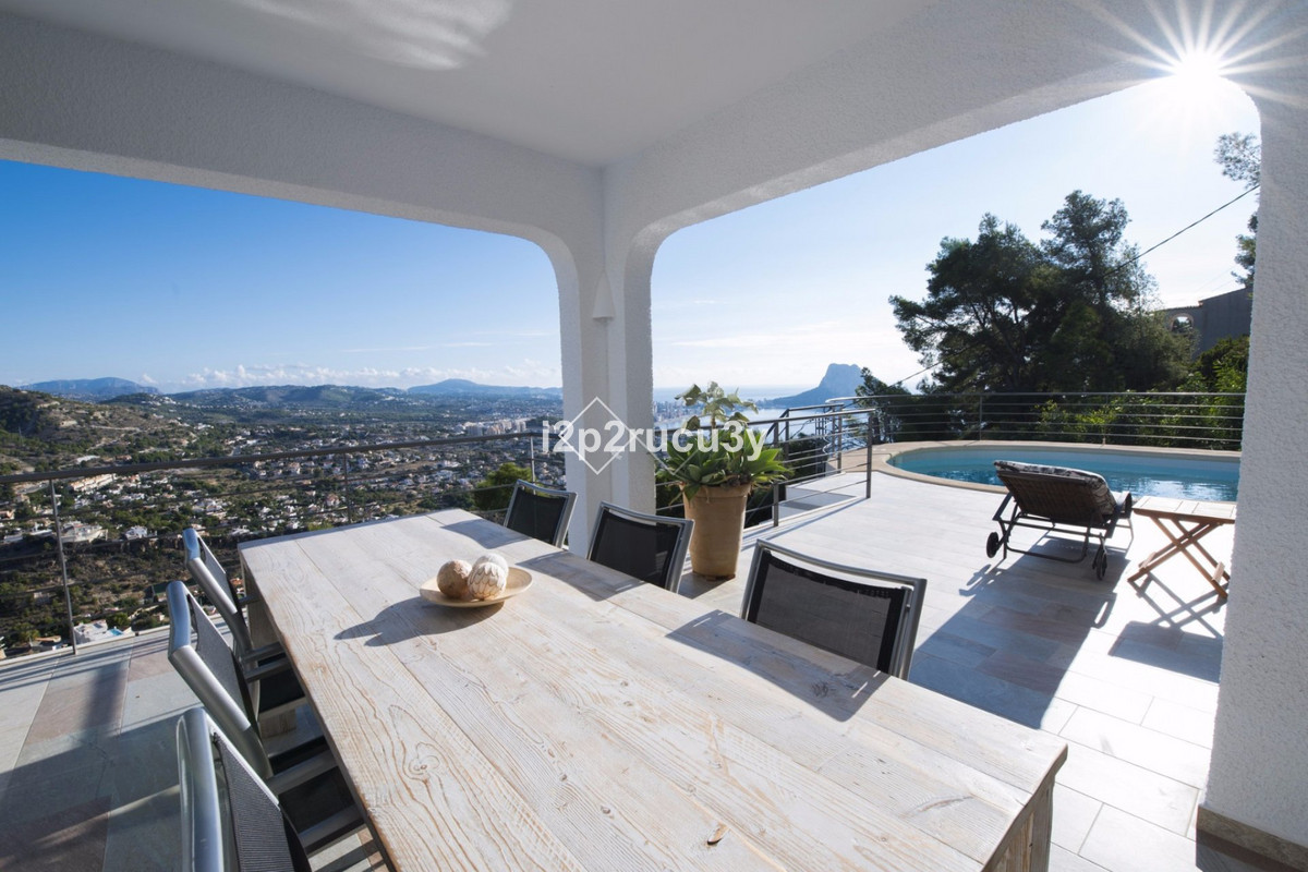 4-Bedroom Detached House in  Calpe | Sunny Casas - Costa ... - Image 25