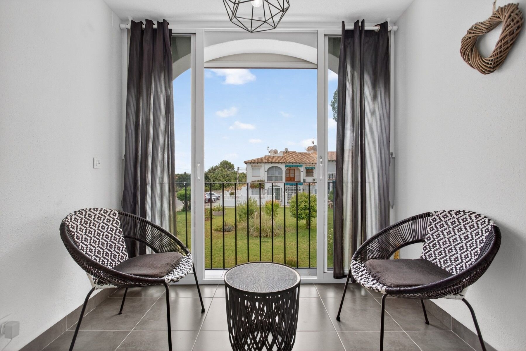 1-Bedroom Bungalow in Los Balcones - Los Altos del Edén, Torrevieja - Image 1