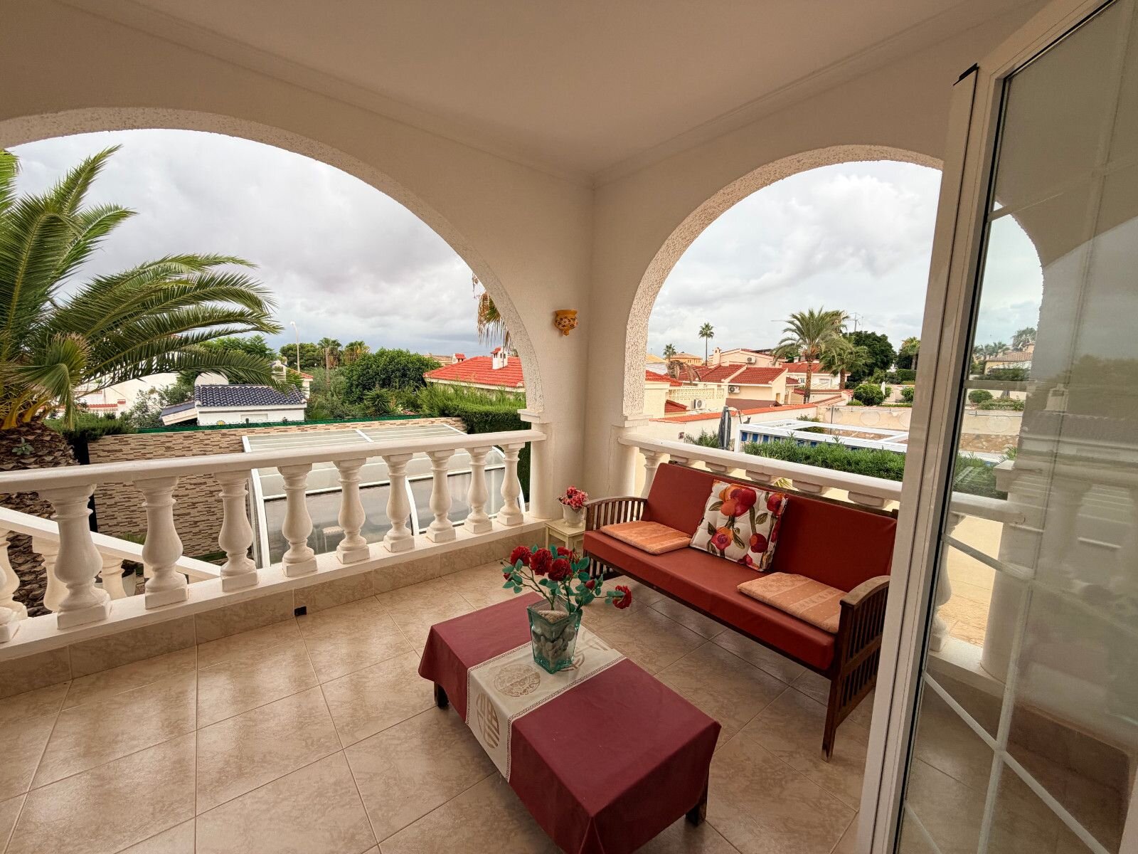 5-Bedroom Villa in Centro de la Ciudad Quesada, Rojales - Image 13