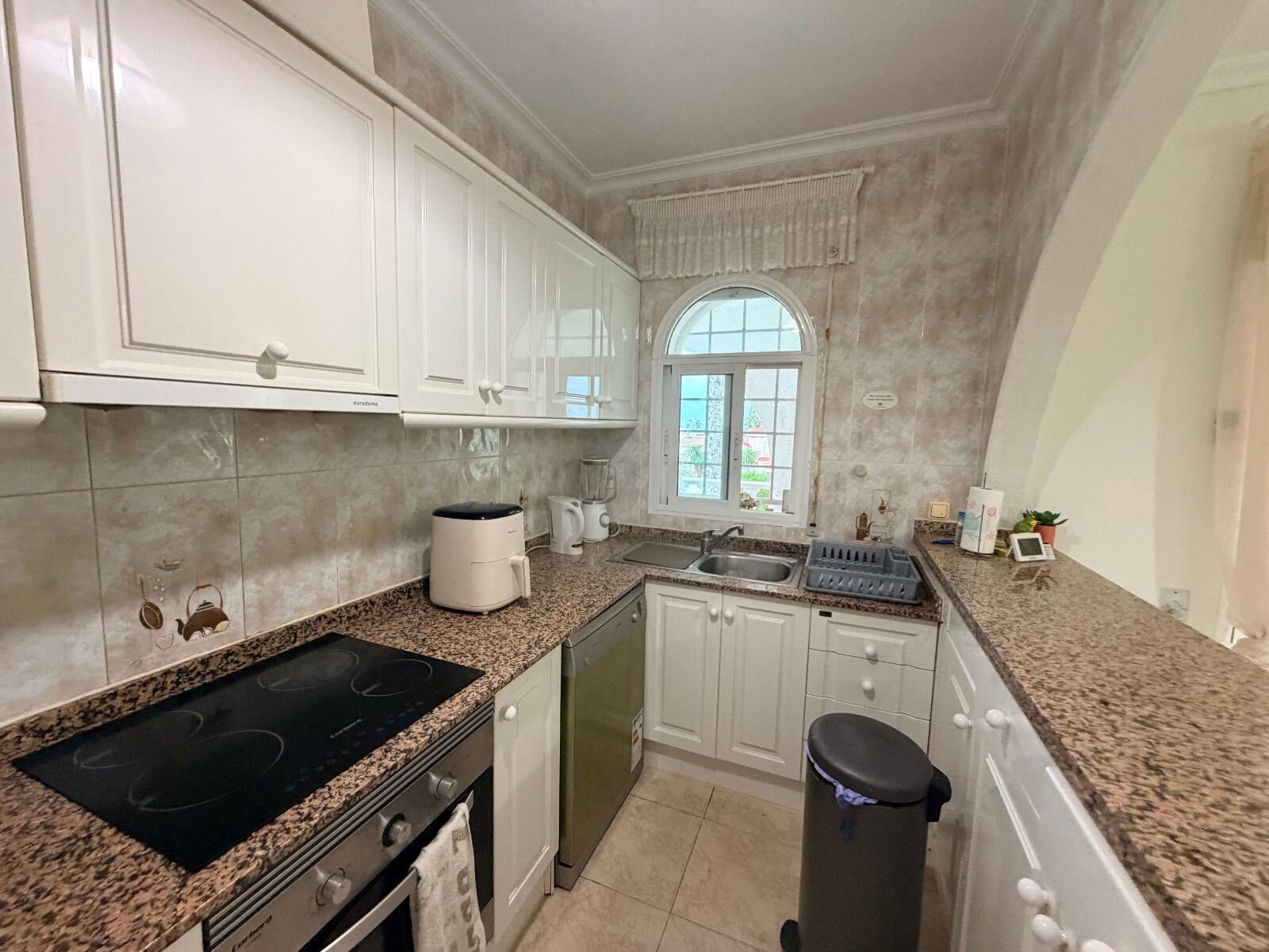 5-Bedroom Villa in Centro de la Ciudad Quesada, Rojales - Image 30
