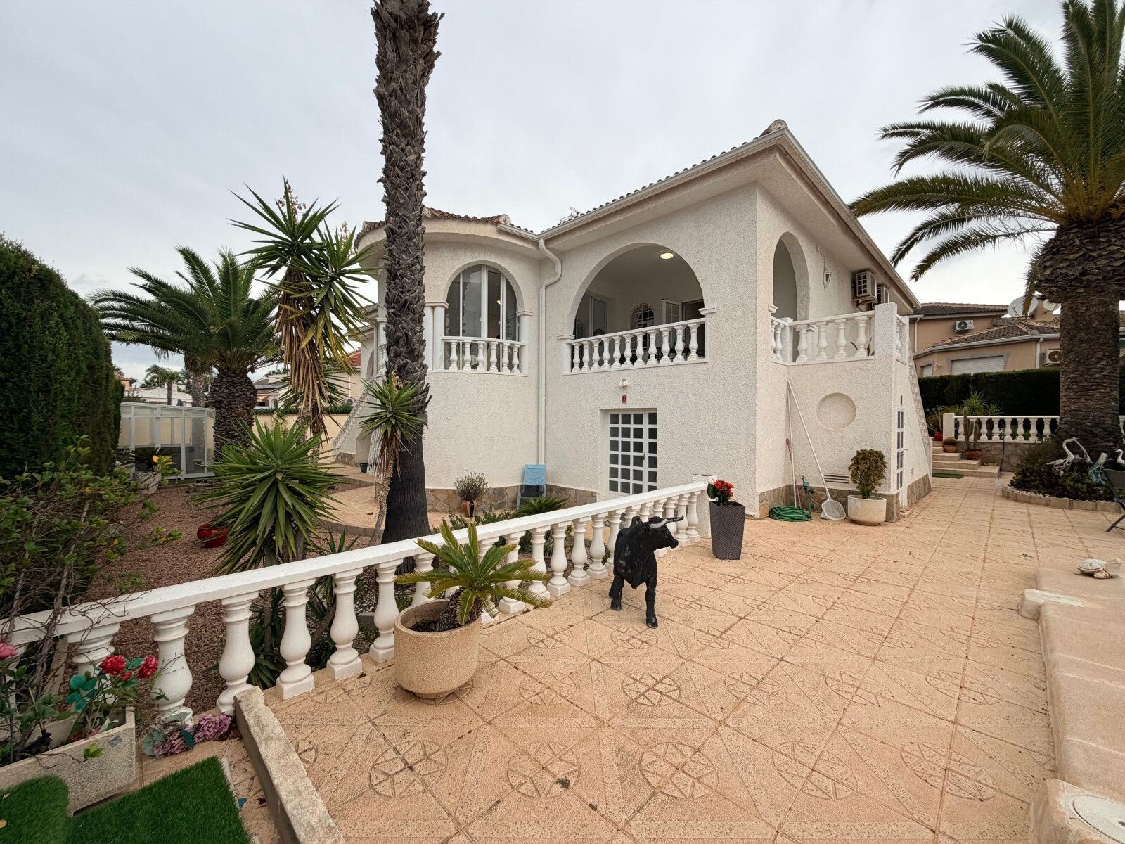 5-Bedroom Villa in Centro de la Ciudad Quesada, Rojales - Image 49