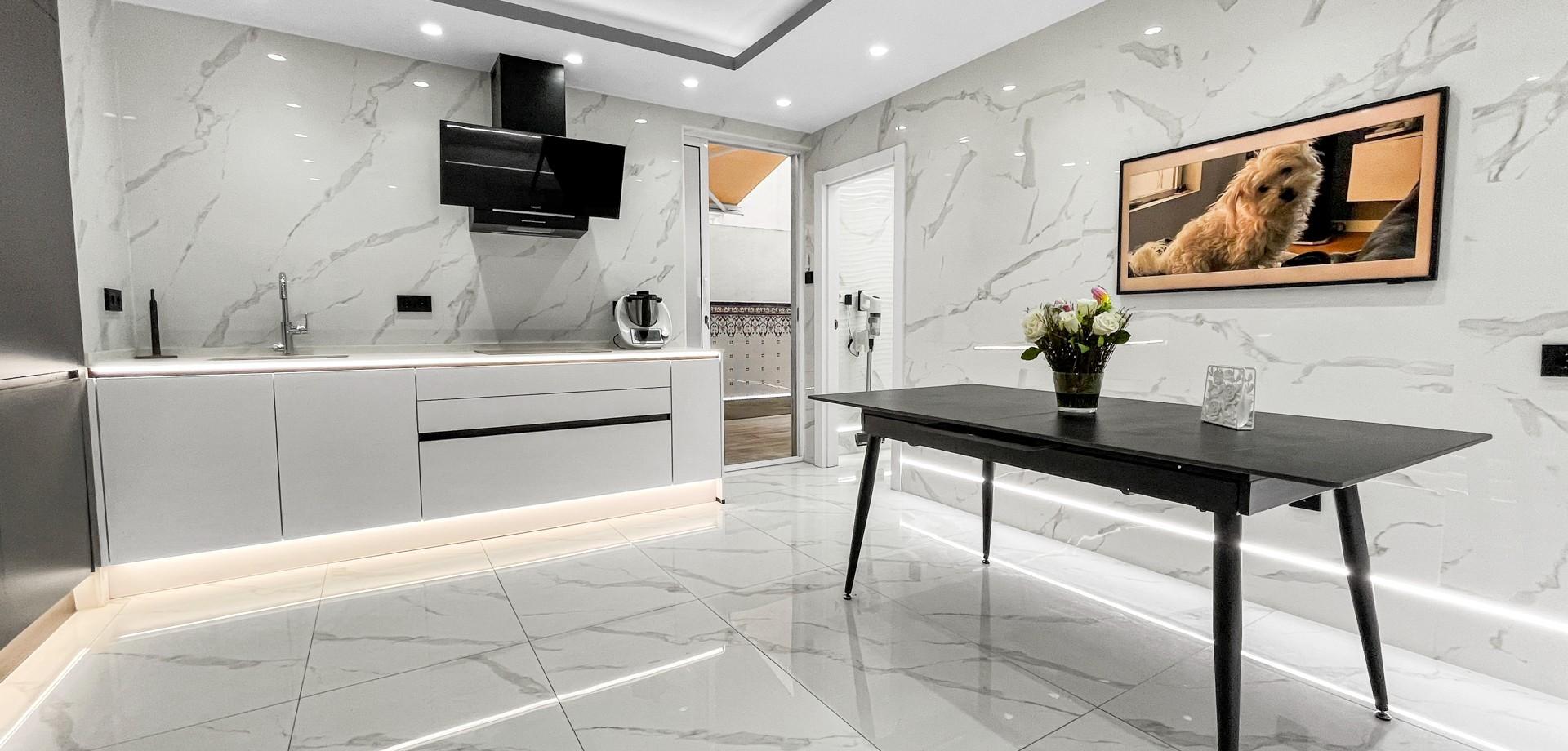 3-Bedroom Apartment in Centro, Torrevieja - Image 13