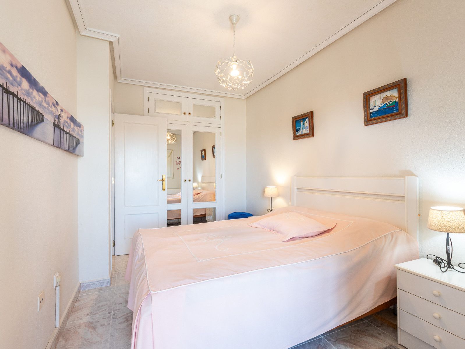 2-Bedroom Apartment in Playa del Cura, Torrevieja - Image 12