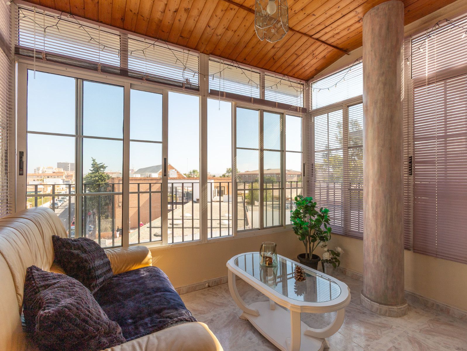 2-Bedroom Apartment in Playa del Cura, Torrevieja - Image 14