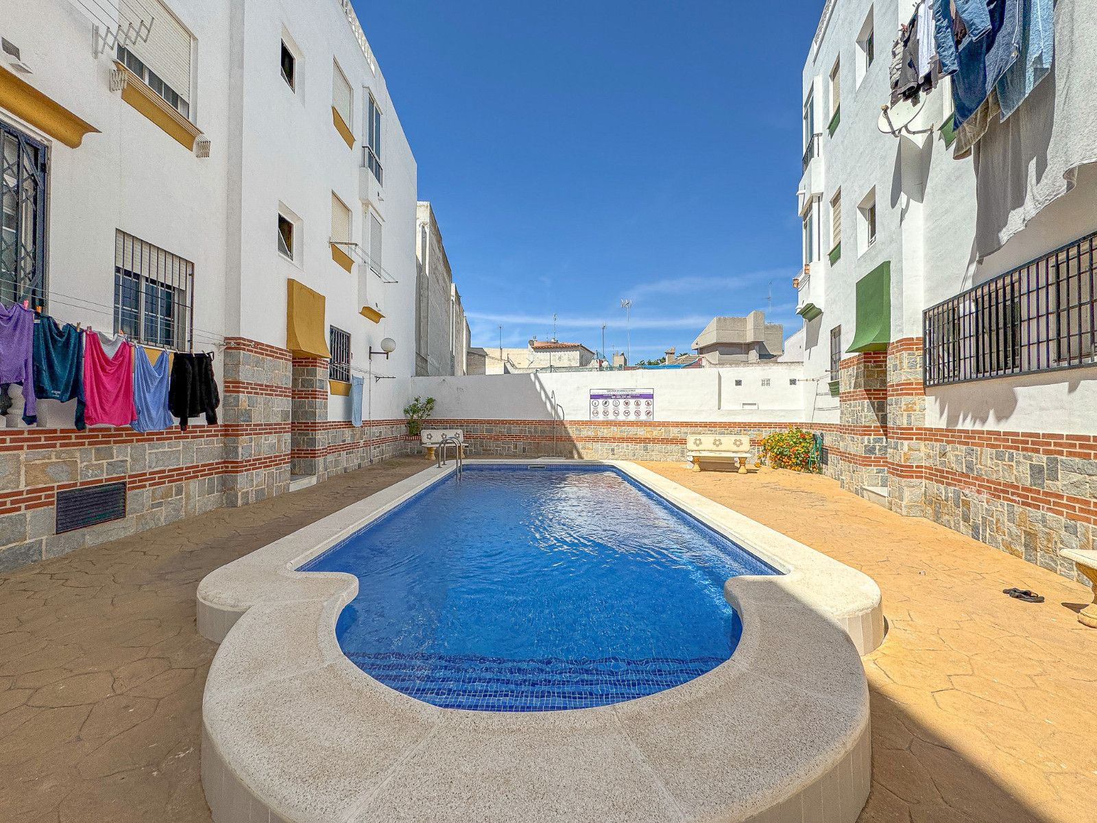 2-Bedroom Apartment in Playa del Cura, Torrevieja - Image 23