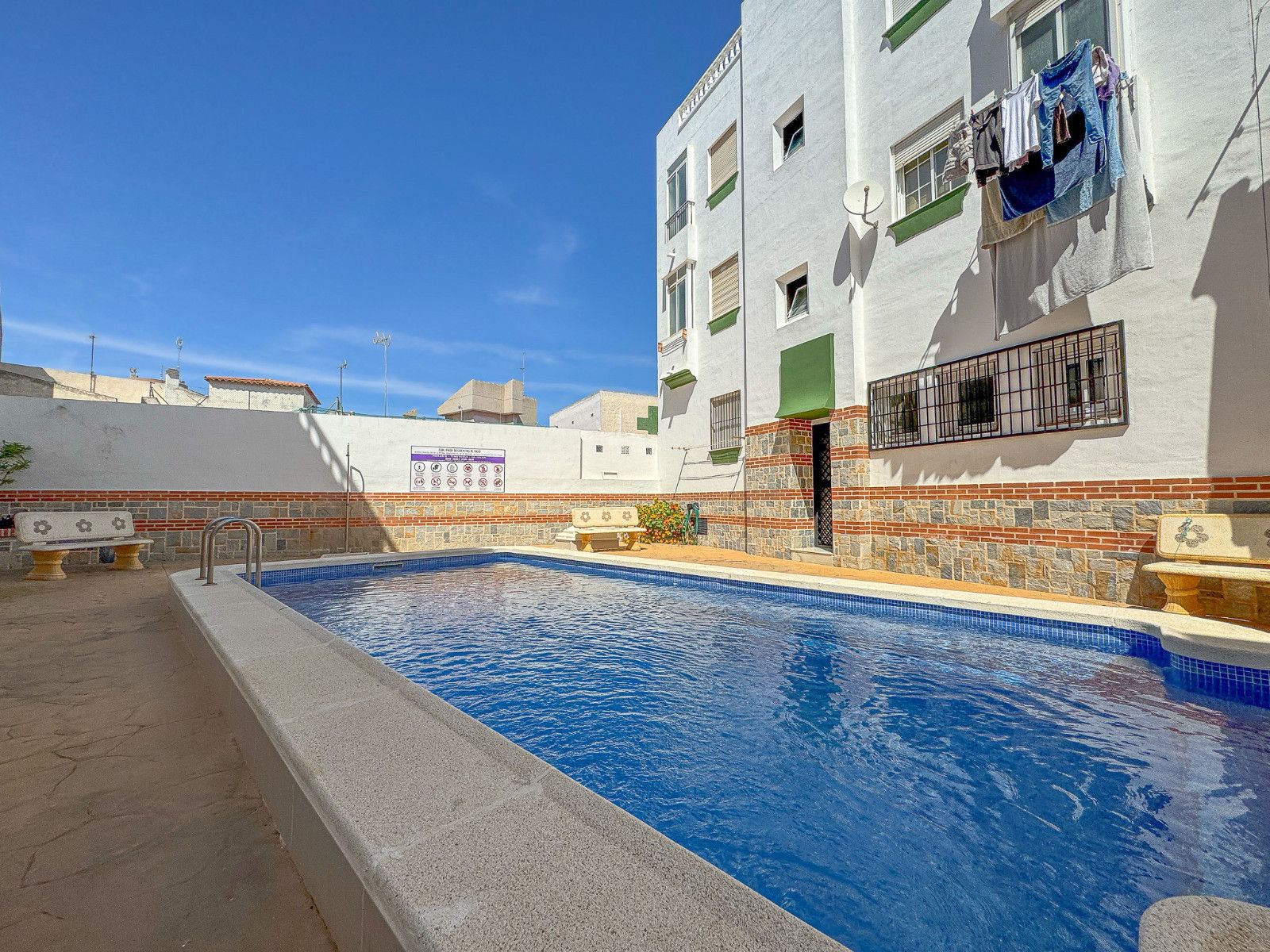 2-Bedroom Apartment in Playa del Cura, Torrevieja - Image 25