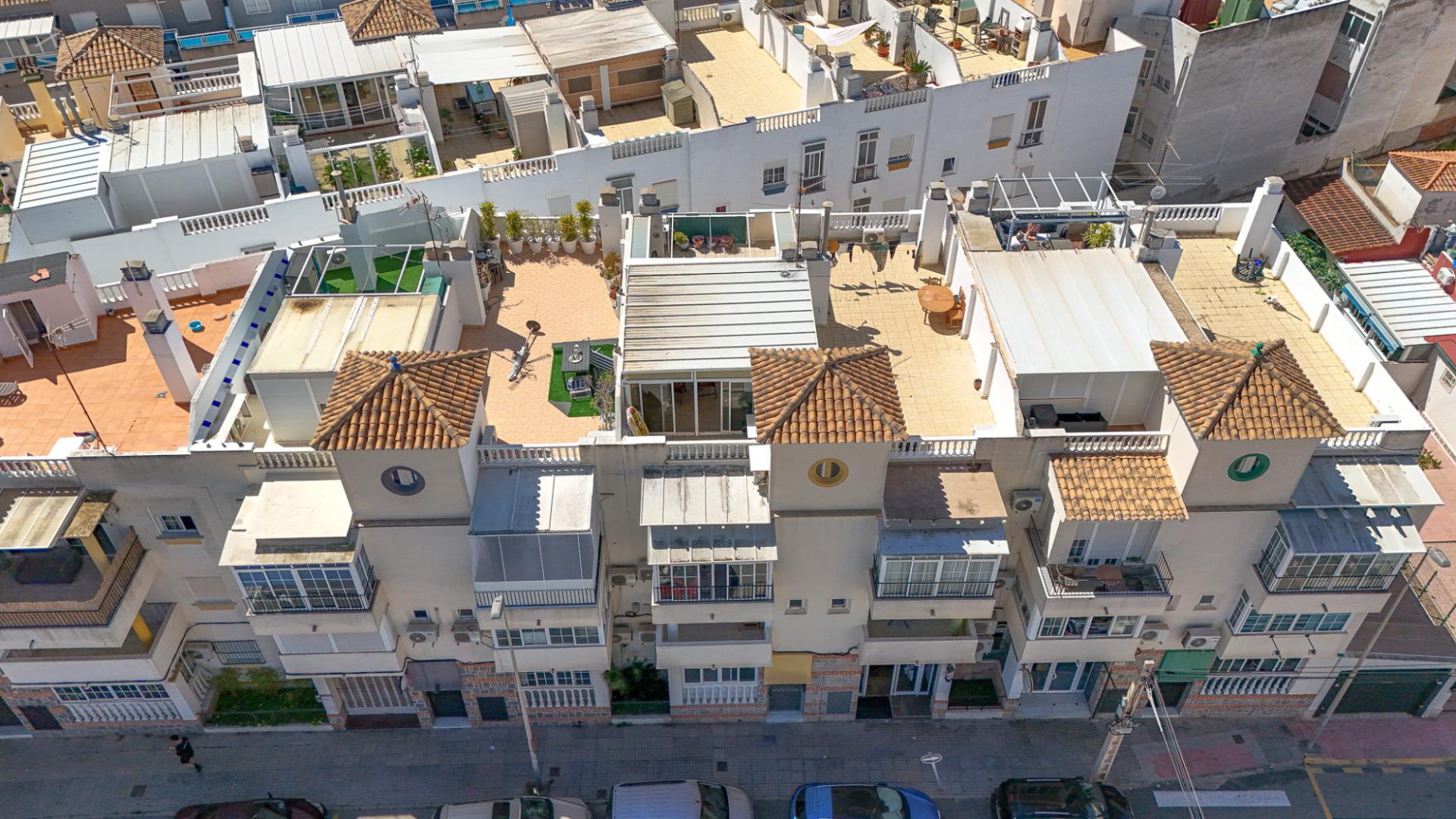 2-Bedroom Apartment in Playa del Cura, Torrevieja - Image 27