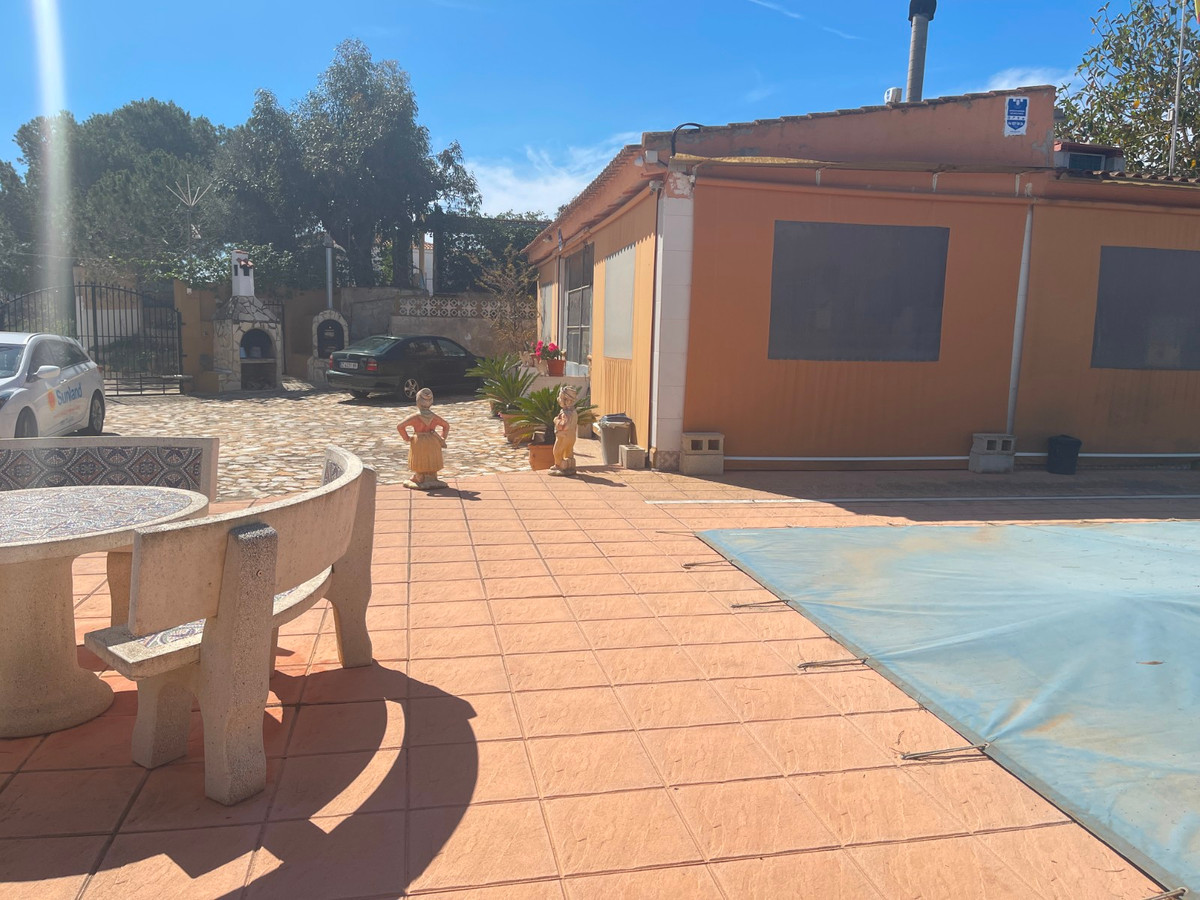 3-Bedroom Detached House in Guardamar del Segura | Sunny... - Image 17