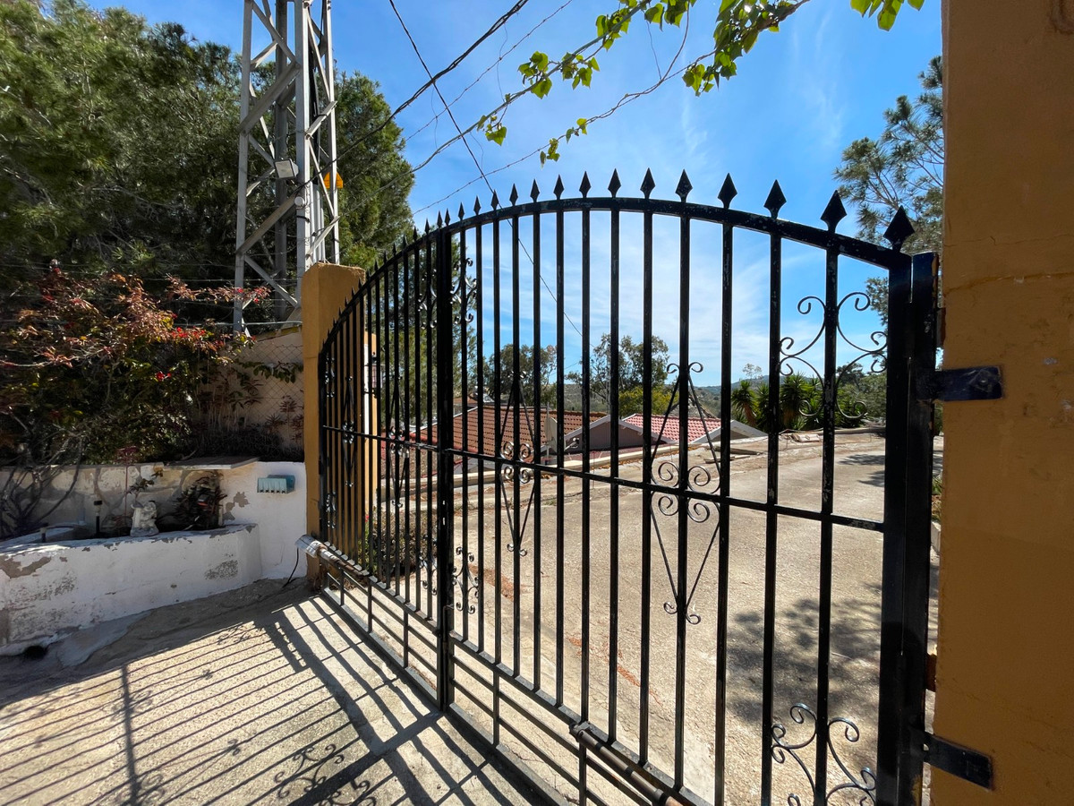 3-Bedroom Detached House in Guardamar del Segura | Sunny... - Image 5