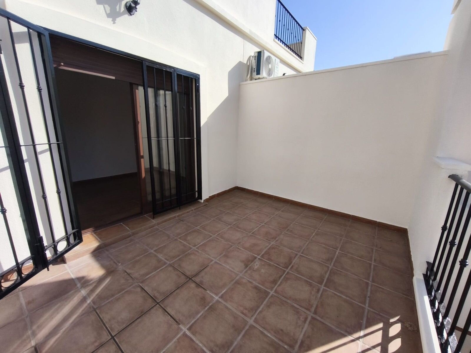 Bungalow met 3 Slaapkamers in Comunidad Valenciana, Algorfa - Image 17