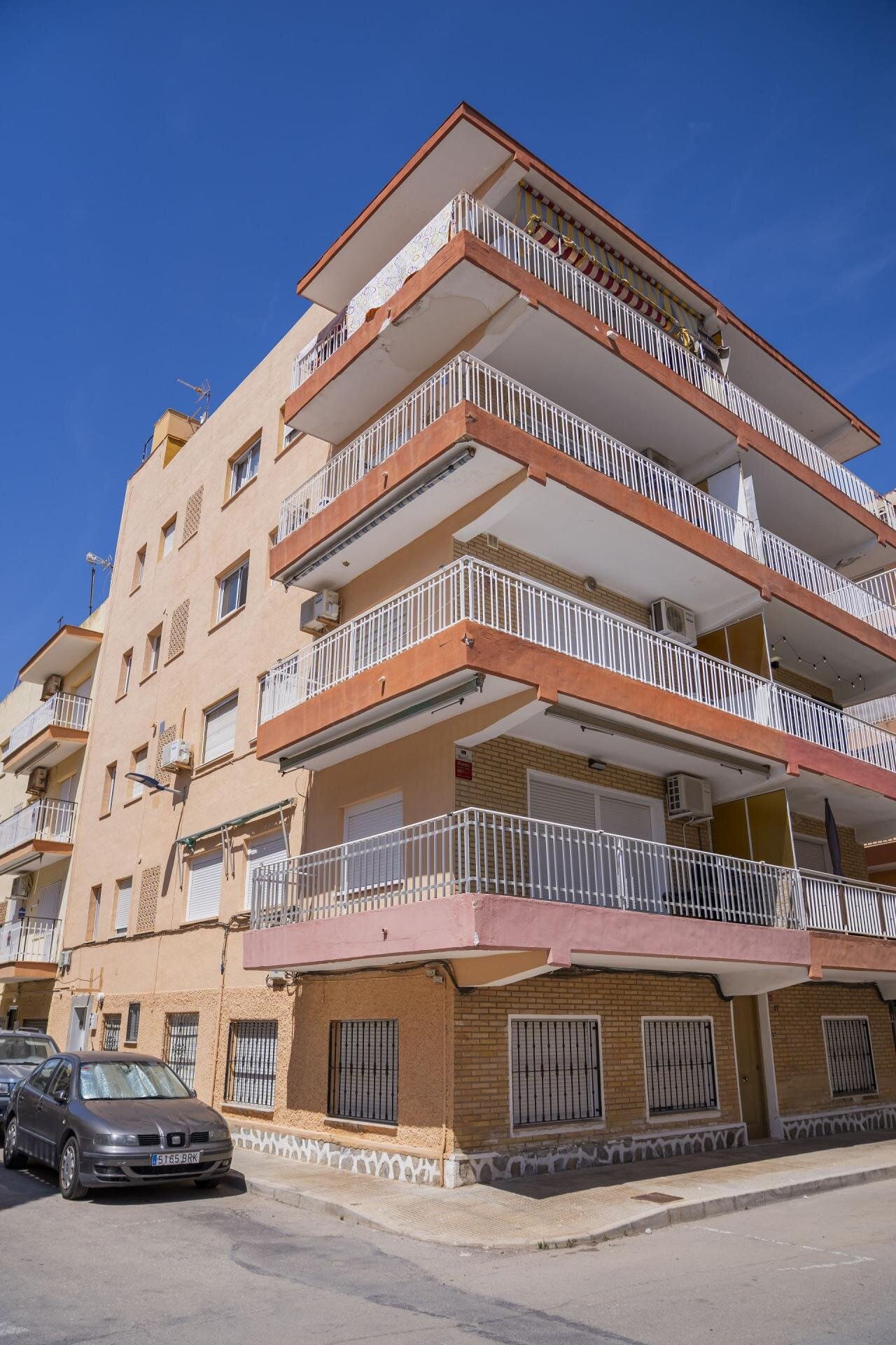 3-Bedroom Apartment in Lo Pagan - Image 40
