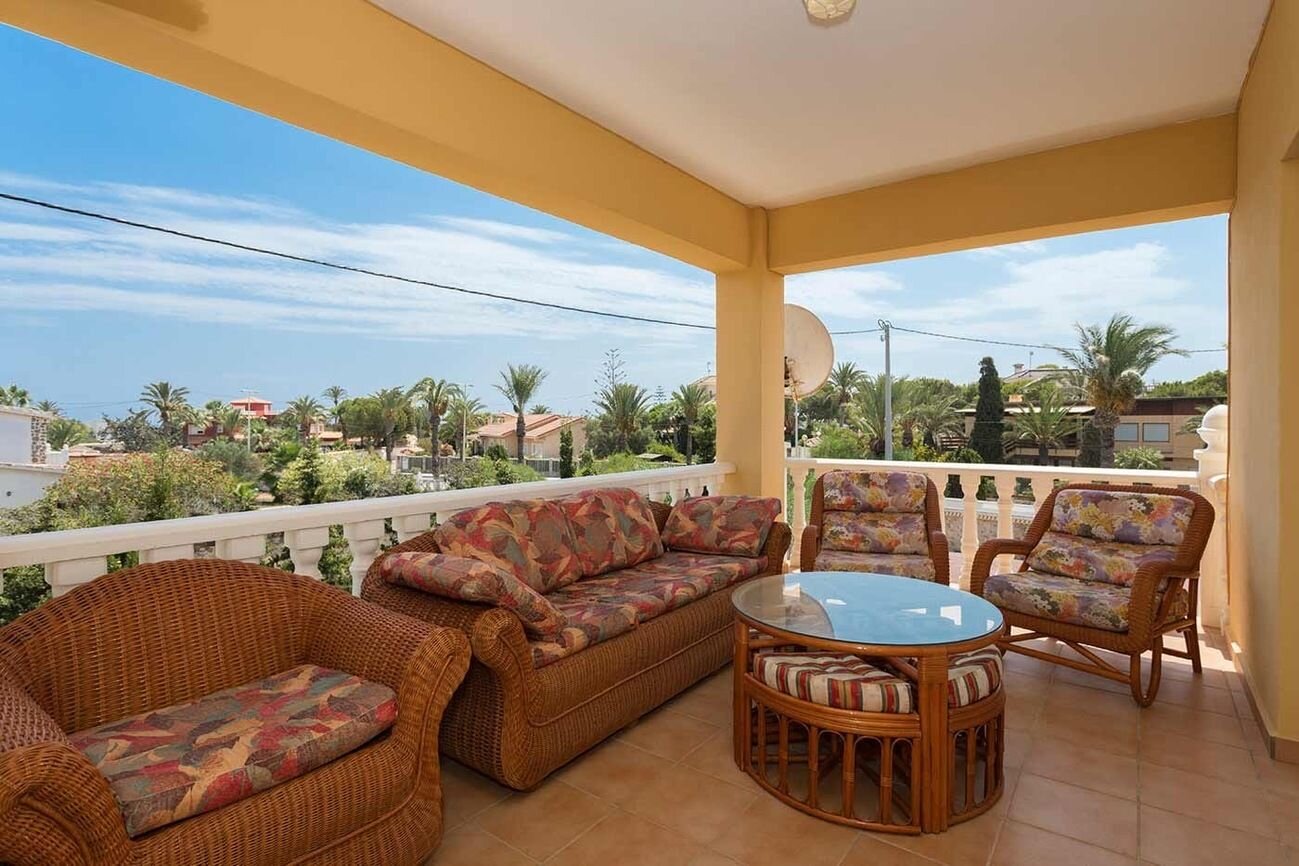 5-Bedroom Villa in Lomas de Cabo Roig, Orihuela Costa - Image 28