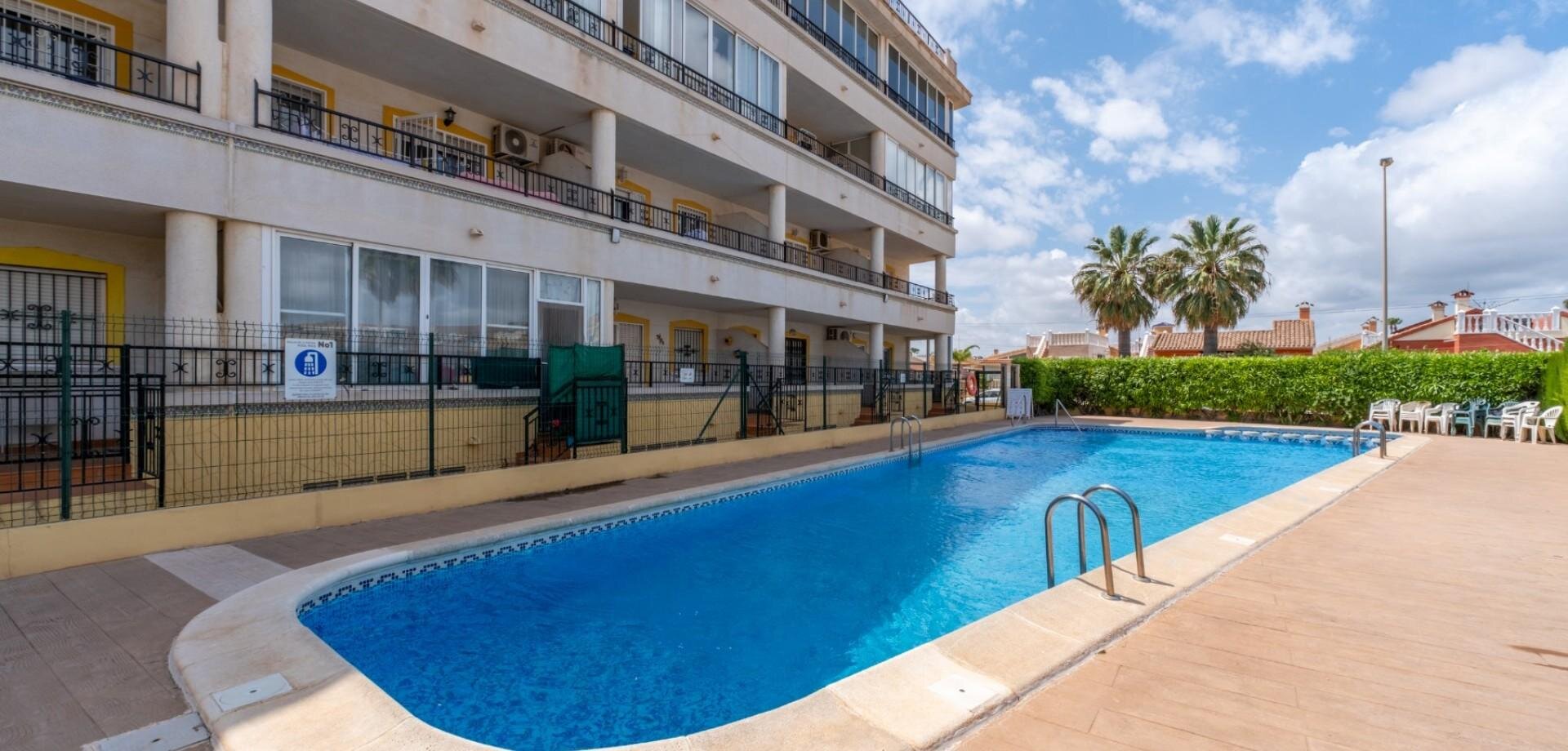 Appartement met 2 Slaapkamers in Punta Prima, Orihuela Costa - Image 12