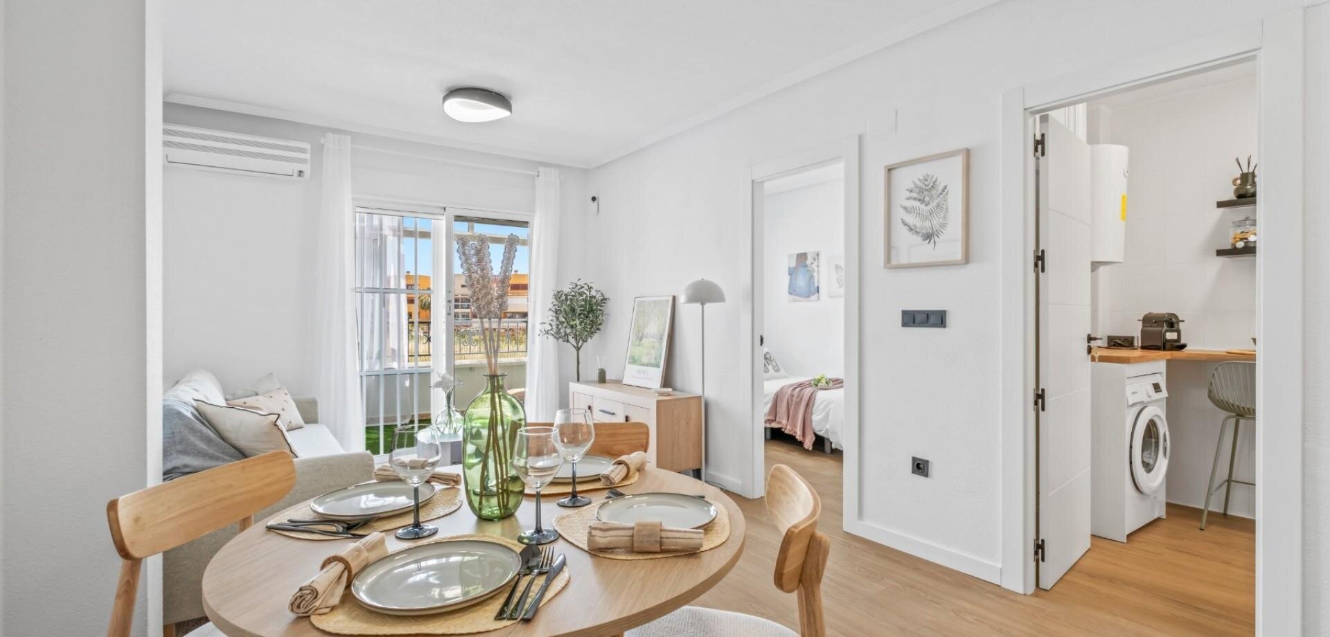 Appartement met 2 Slaapkamers in Punta Prima, Orihuela Costa - Image 15