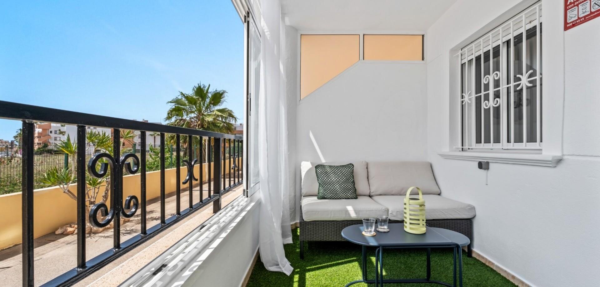 Appartement met 2 Slaapkamers in Punta Prima, Orihuela Costa - Image 18