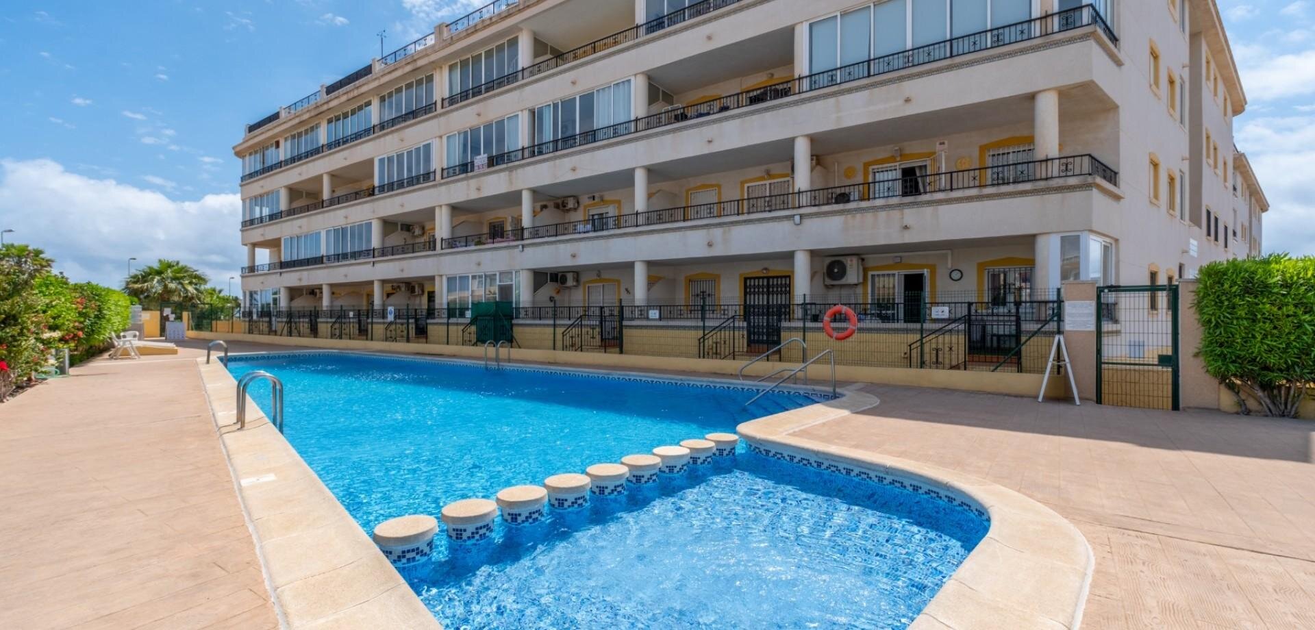 Appartement met 2 Slaapkamers in Punta Prima, Orihuela Costa - Image 29