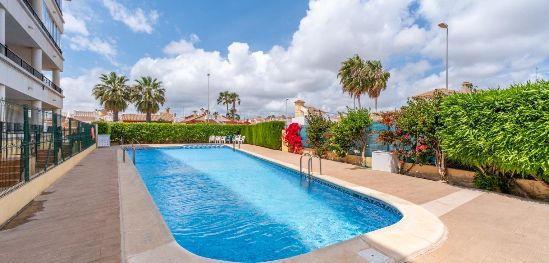 Appartement met 2 Slaapkamers in Punta Prima, Orihuela Costa - Image 9