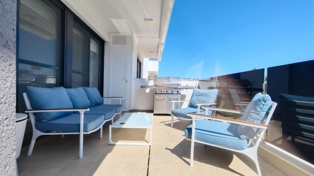 2-Bedroom Apartment in Lomas de Cabo Roig, Orihuela Costa - Image 11