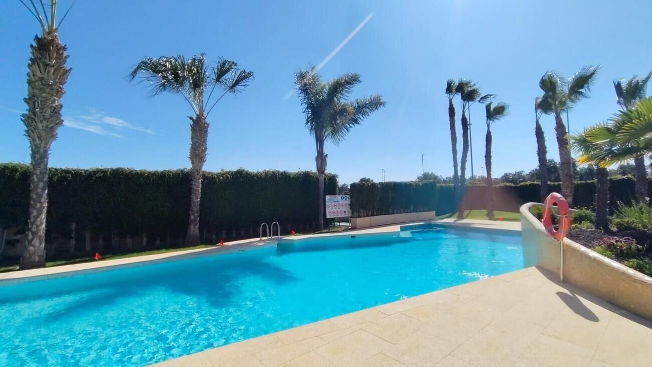 2-Bedroom Apartment in Lomas de Cabo Roig, Orihuela Costa - Image 16