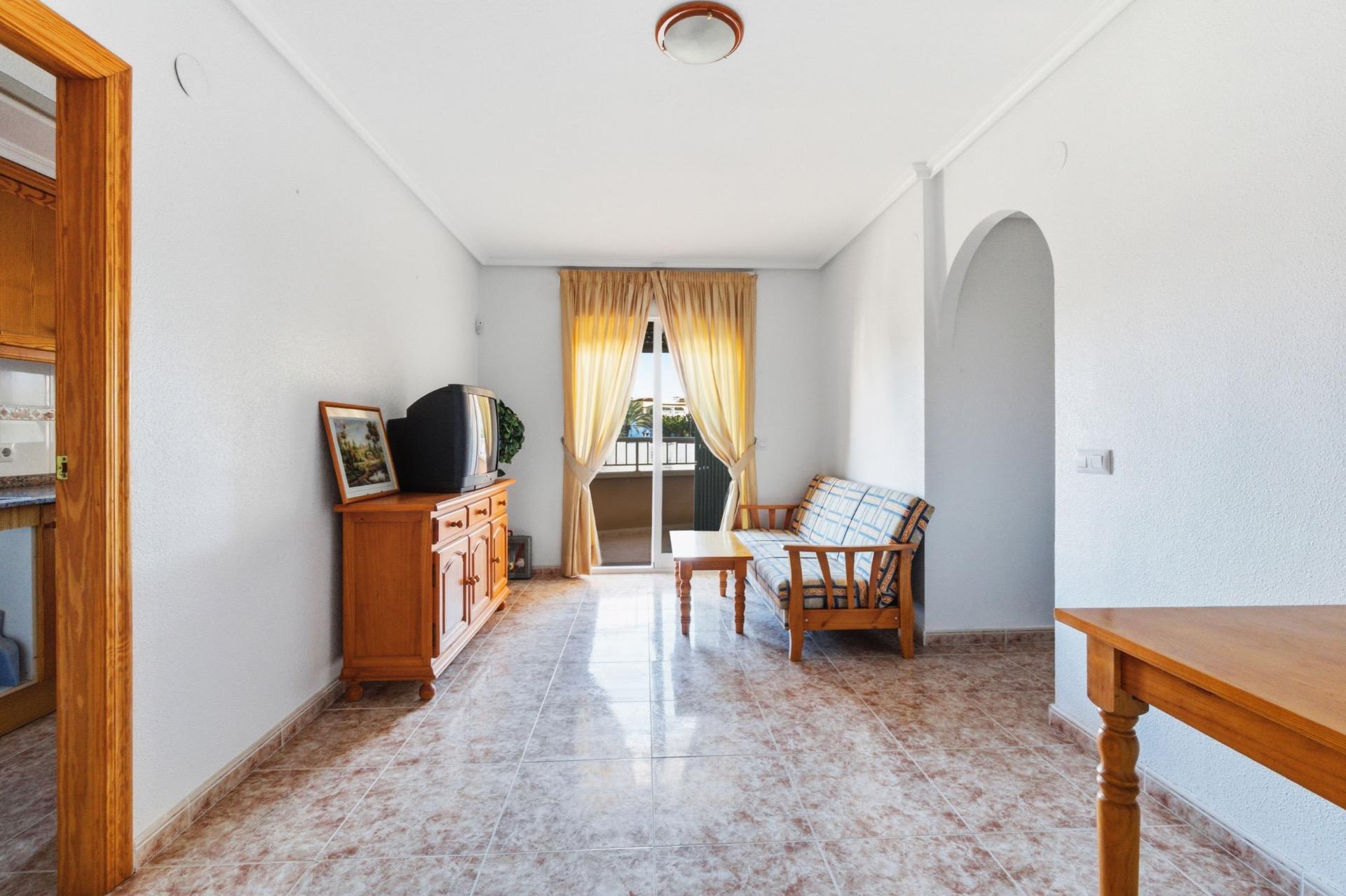 3-Bedroom Apartment in Centro, Torrevieja - Image 1