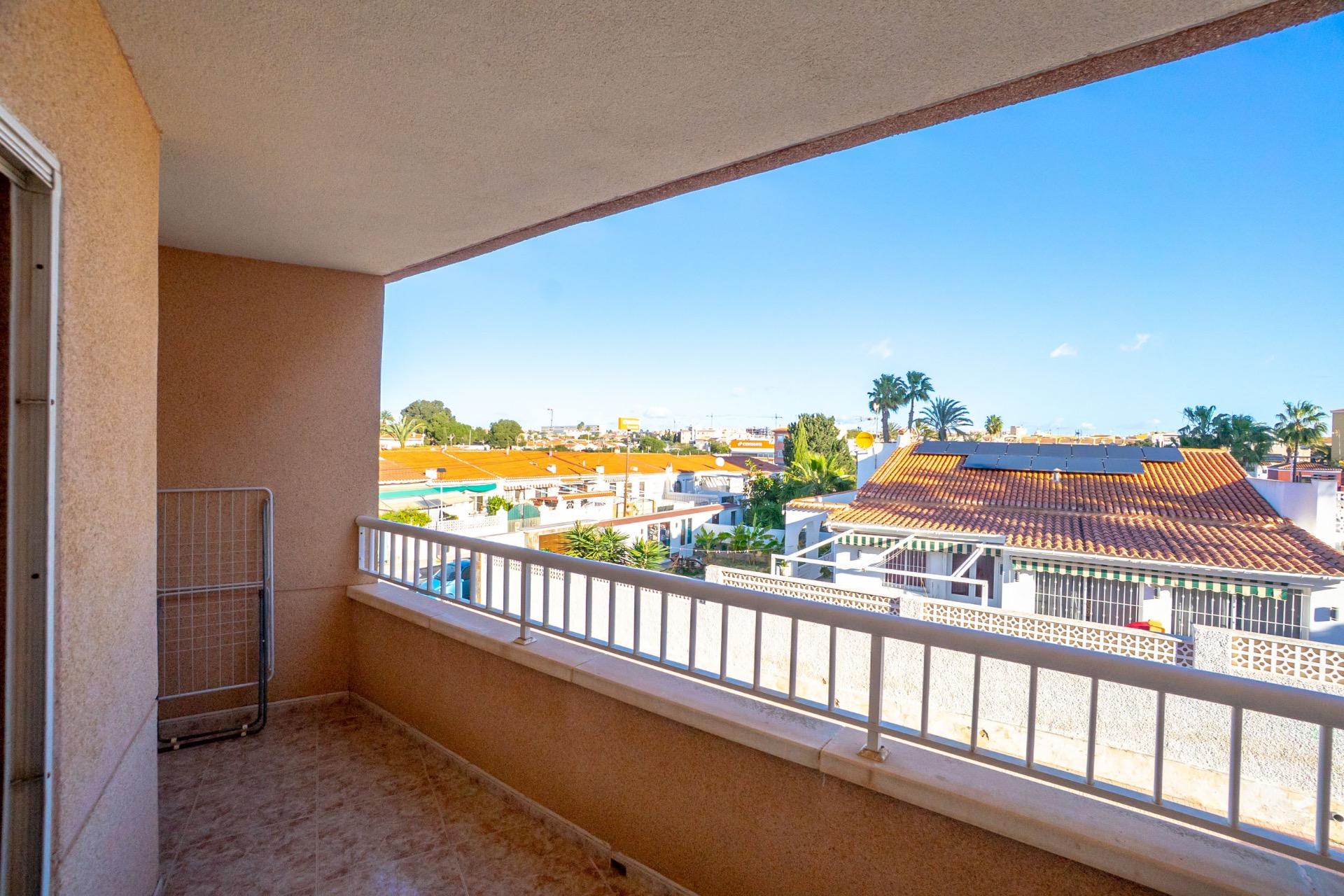 3-Bedroom Apartment in Centro, Torrevieja - Image 18