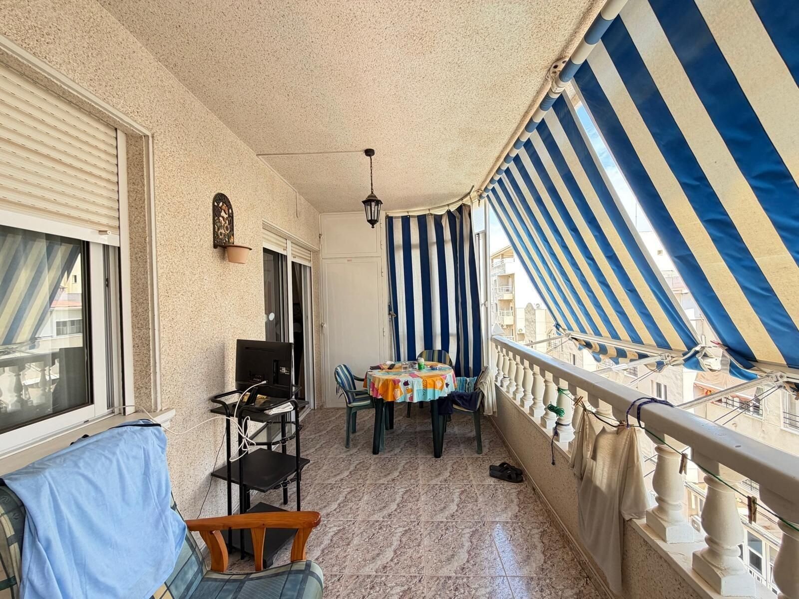 2-Bedroom Apartment in Estacion de Autobuses, Torrevieja - Image 23