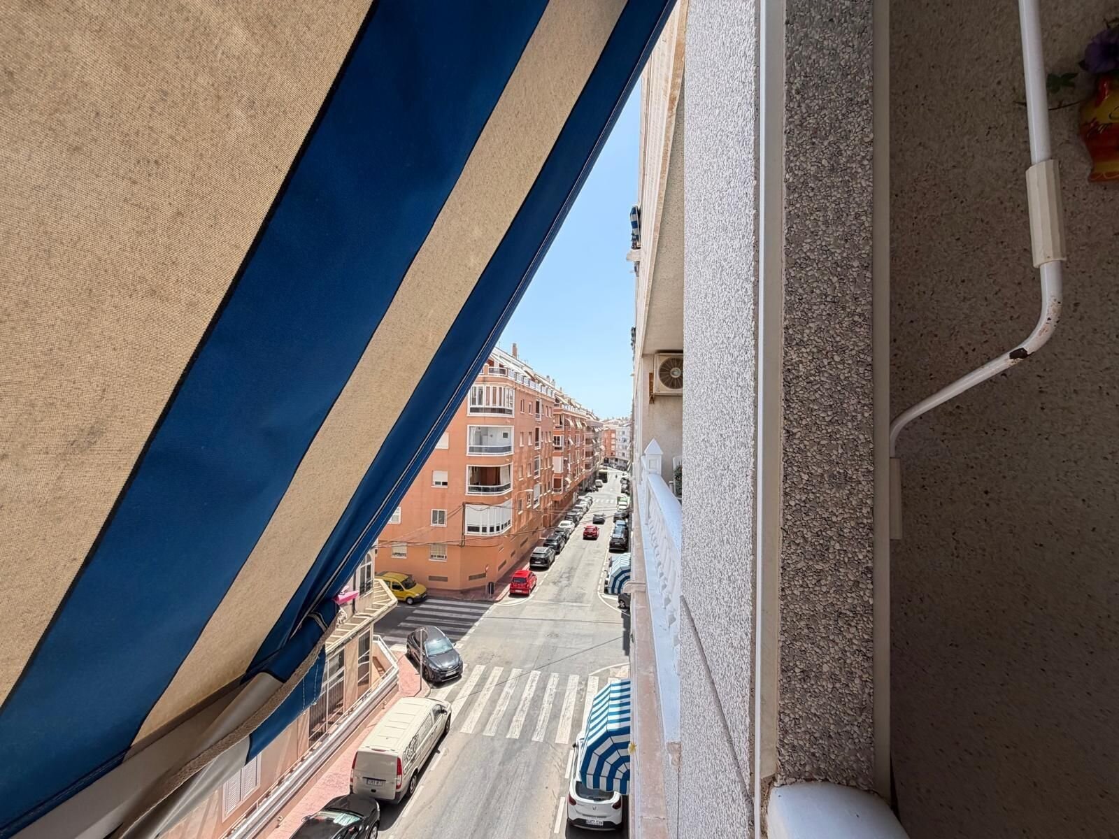 2-Bedroom Apartment in Estacion de Autobuses, Torrevieja - Image 27