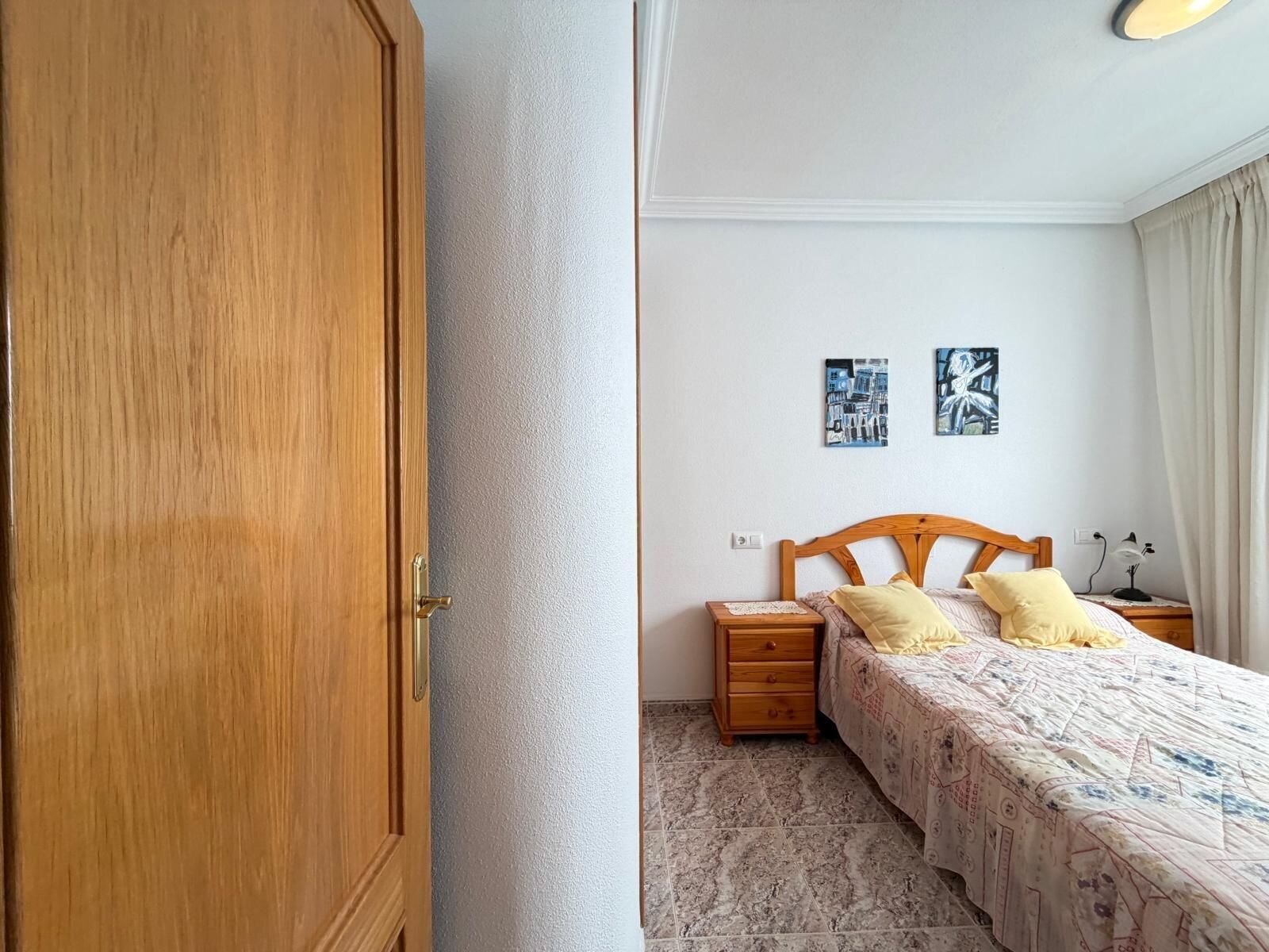 2-Bedroom Apartment in Estacion de Autobuses, Torrevieja - Image 30