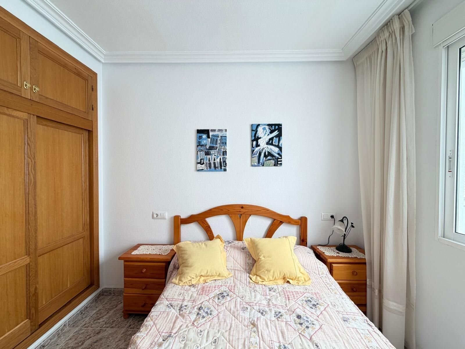2-Bedroom Apartment in Estacion de Autobuses, Torrevieja - Image 32