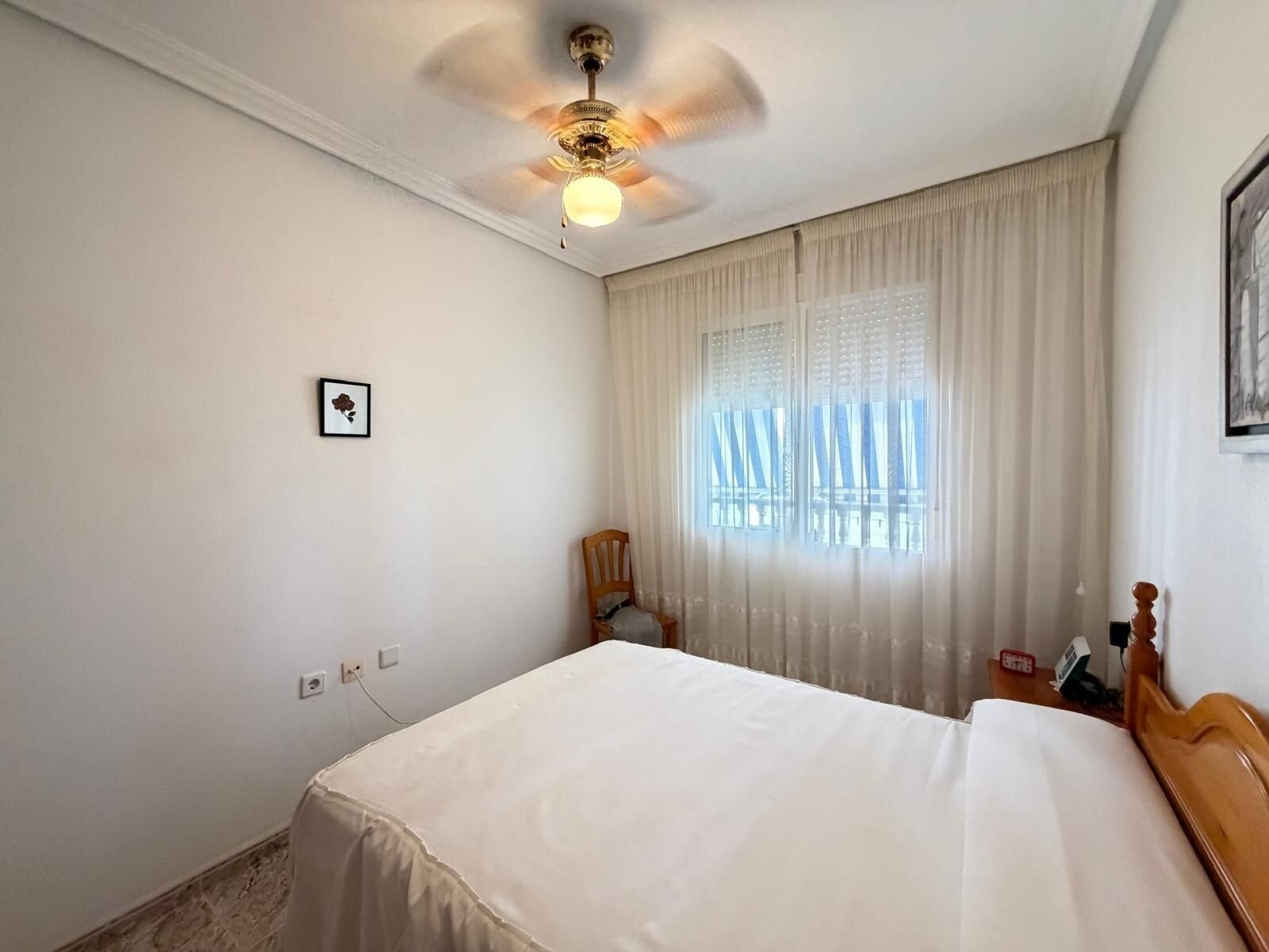 2-Bedroom Apartment in Estacion de Autobuses, Torrevieja - Image 40