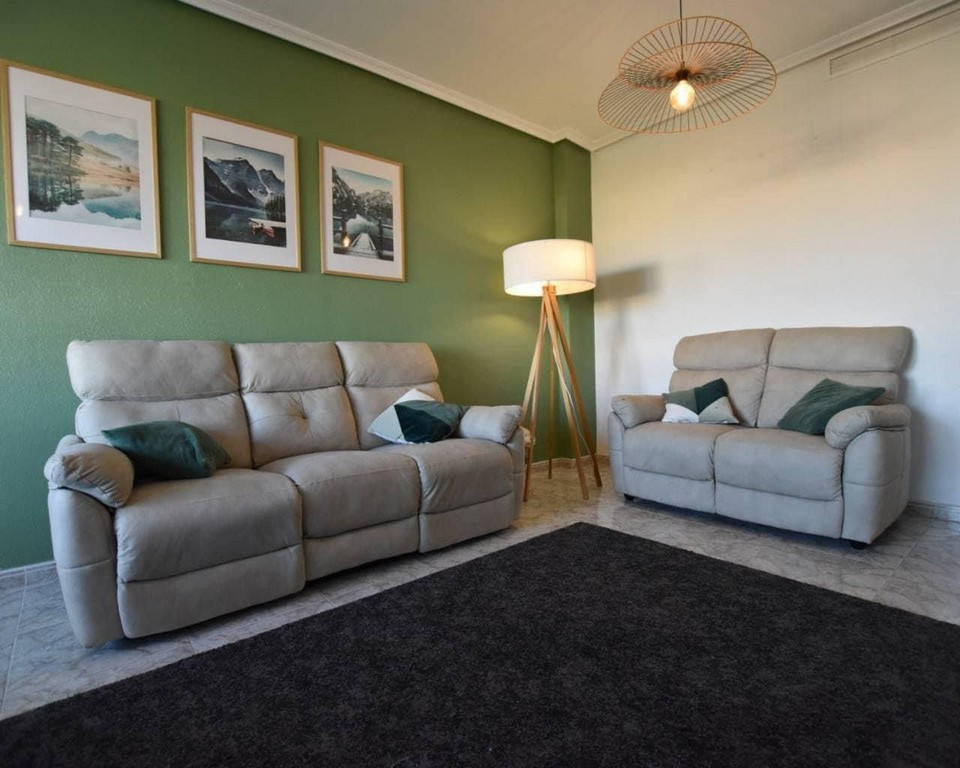 2-Bedroom Middle Floor Apartment in  Los Montesinos | Sun... - Image 3