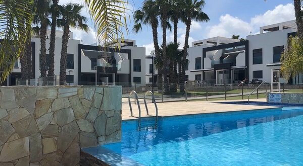 2-Bedroom Apartment in La Zenia, Orihuela Costa