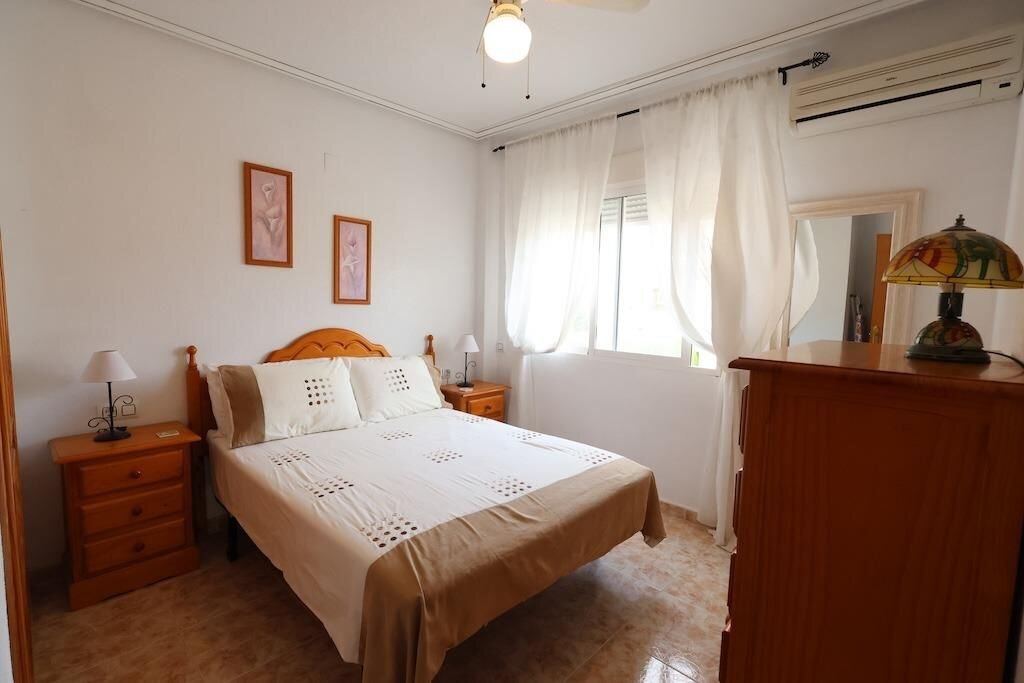 2-Zimmer Bungalow in La Zenia, Orihuela Costa - Image 10