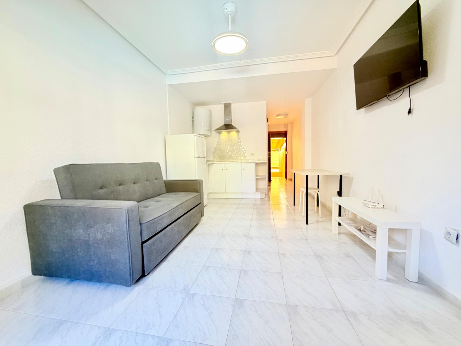 1-Bedroom Apartment in La Mata Pueblo, Torrevieja - Image 2