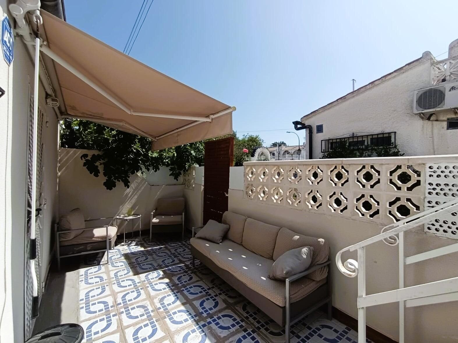 1-Bedroom Bungalow in La Siesta - El Salado - Torreta, Torrevieja - Image 4