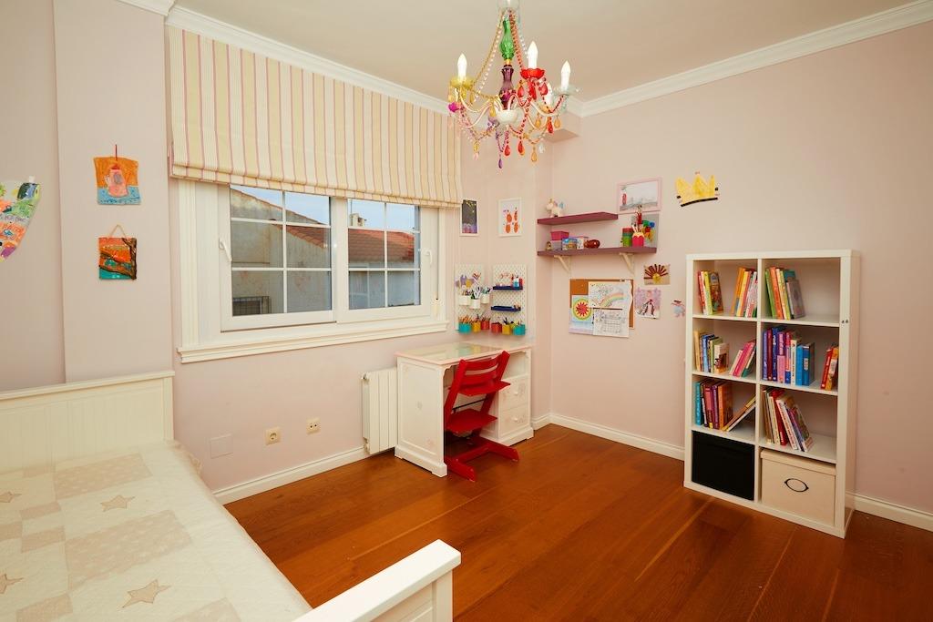 5-Bedroom Villa in Rojales - Image 30