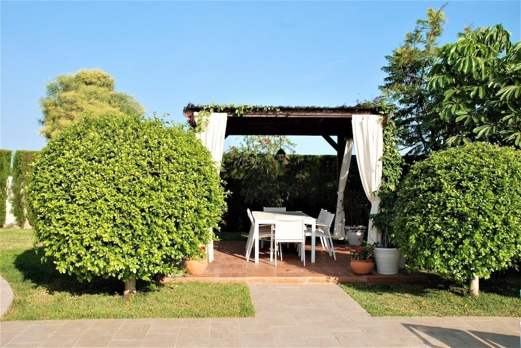 5-Bedroom Villa in Rojales - Image 41