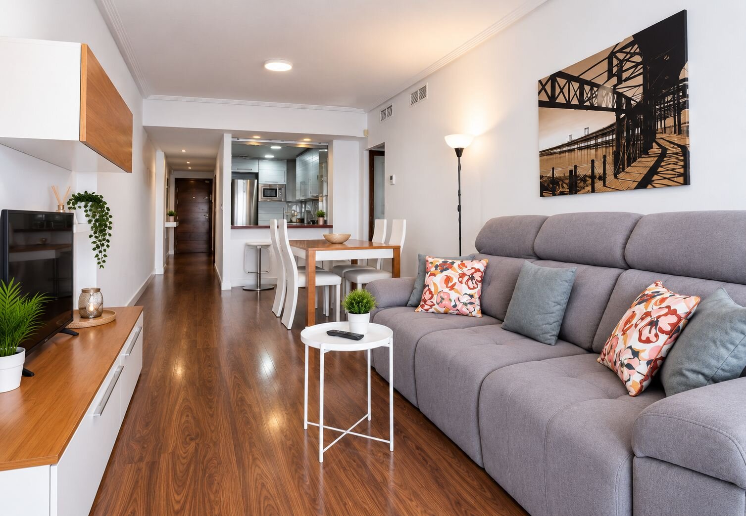 3-Bedroom Apartment in Playa del Cura, Torrevieja - Image 6