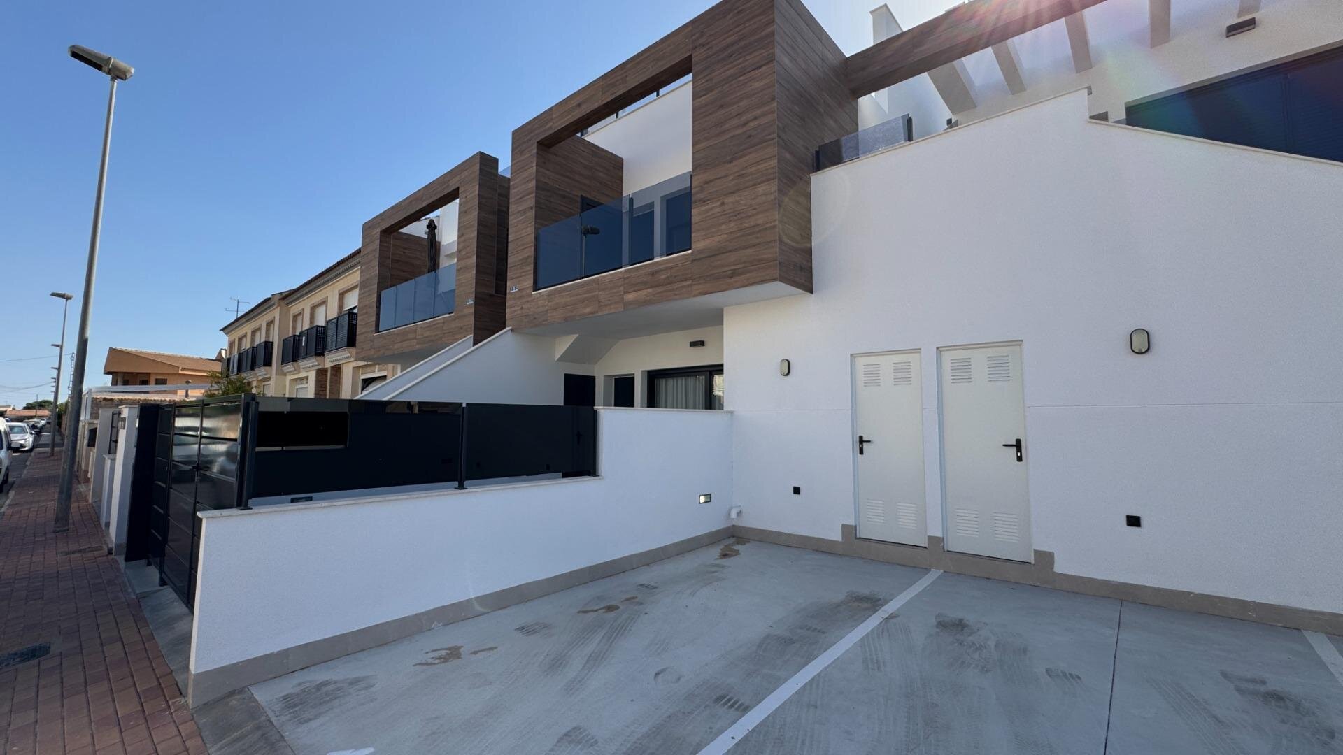 2-Bedroom Bungalow in San Pedro del Pinatar, San Pedro del Pinatar - Image 2