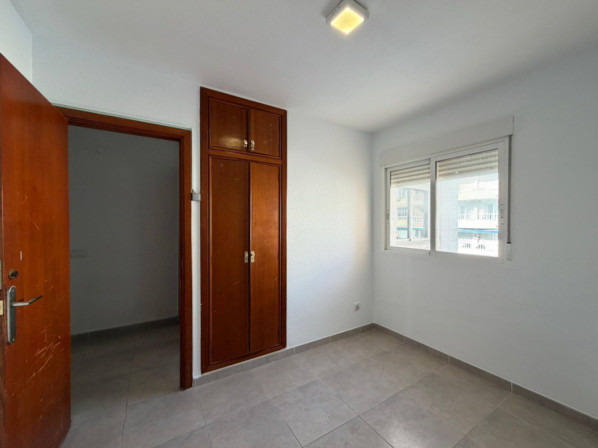 4-Bedroom Apartment in Centro, Torrevieja - Image 17