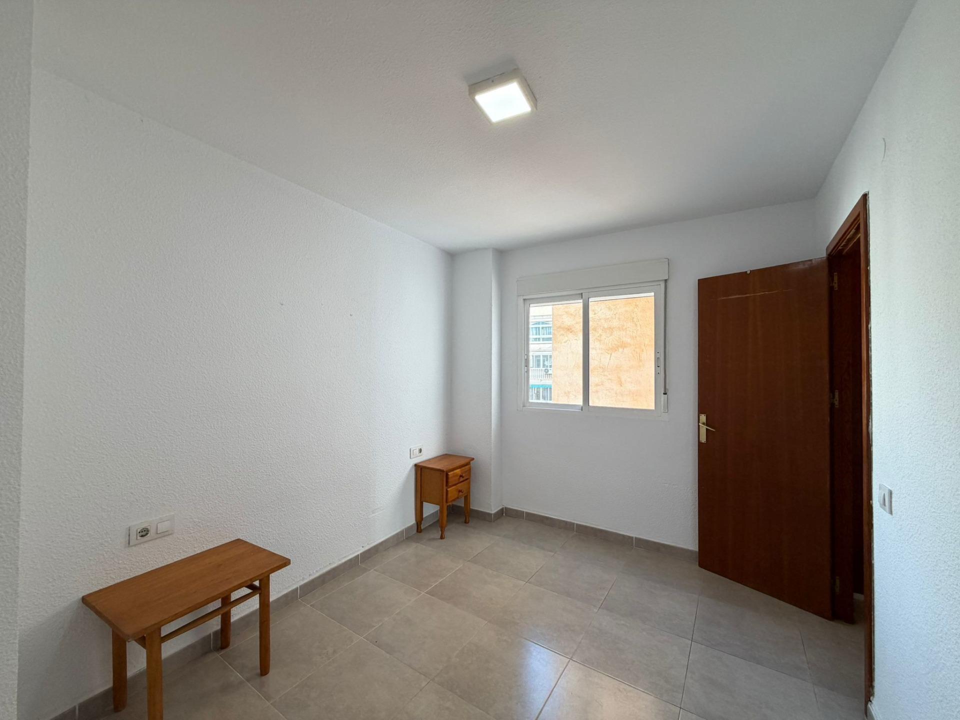 4-Bedroom Apartment in Centro, Torrevieja - Image 21