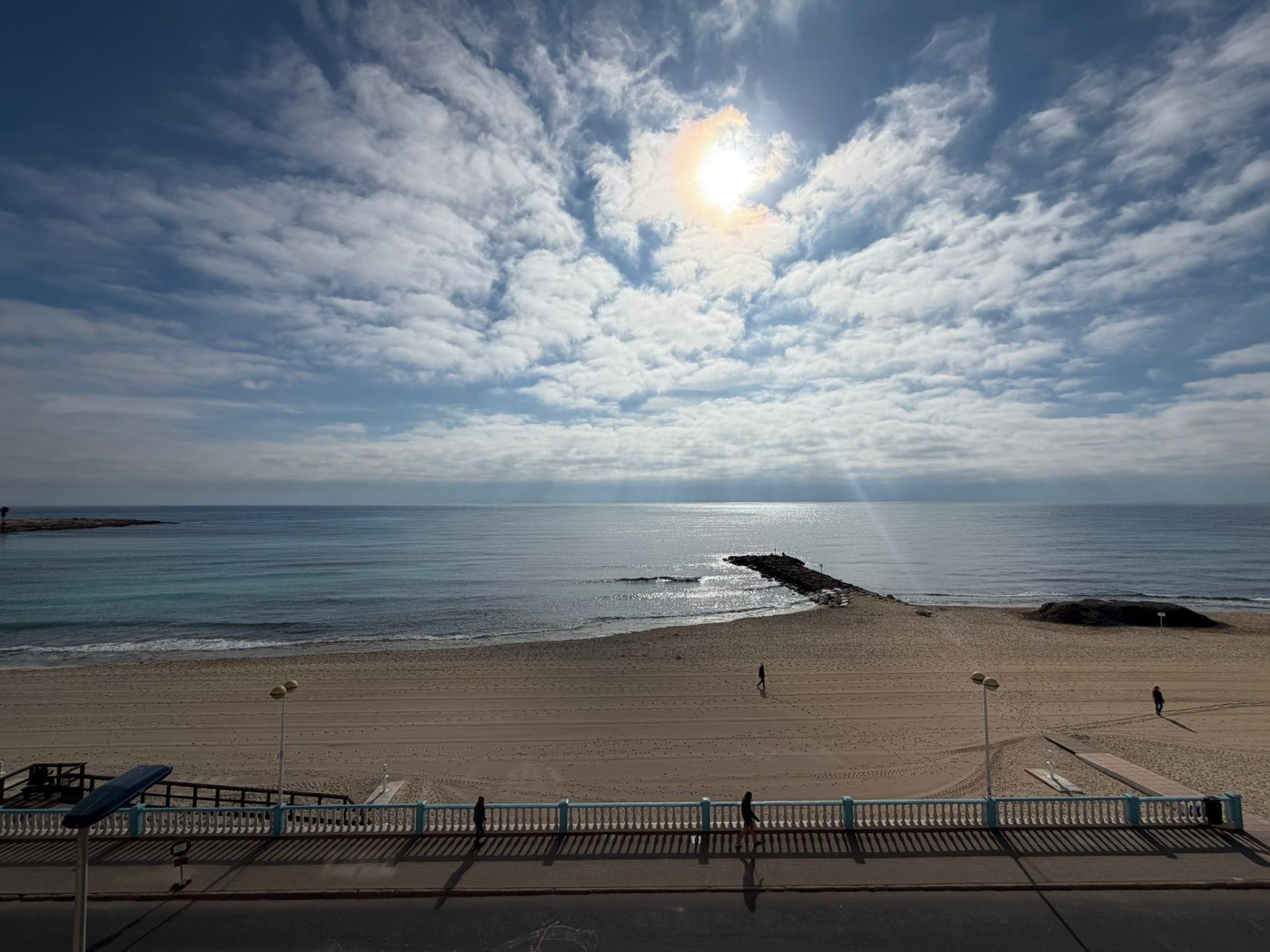 4-Bedroom Apartment in Centro, Torrevieja - Image 34