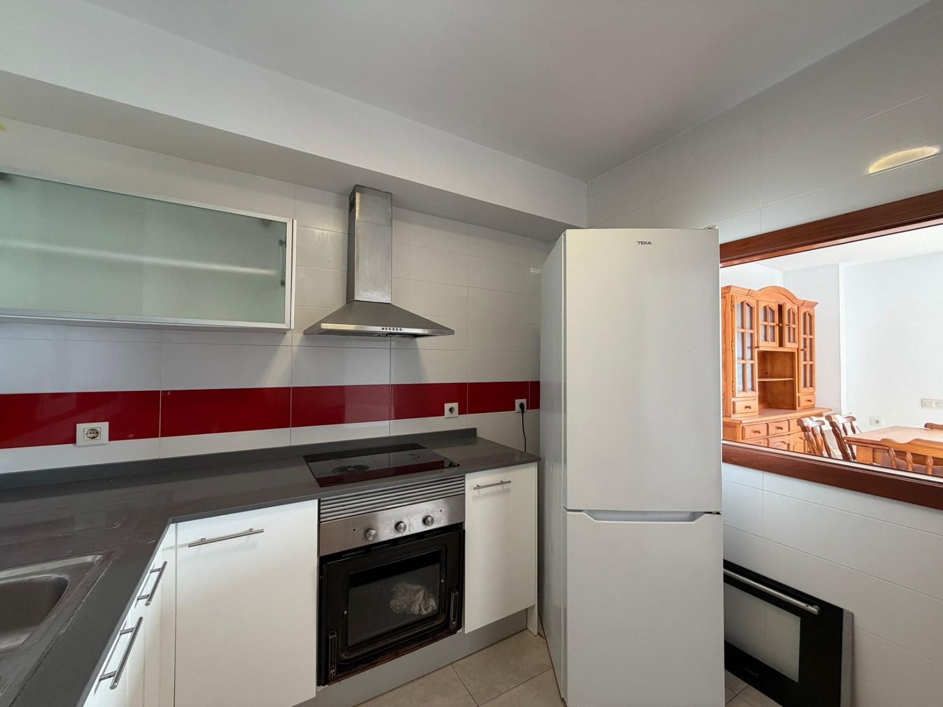 4-Bedroom Apartment in Centro, Torrevieja - Image 7