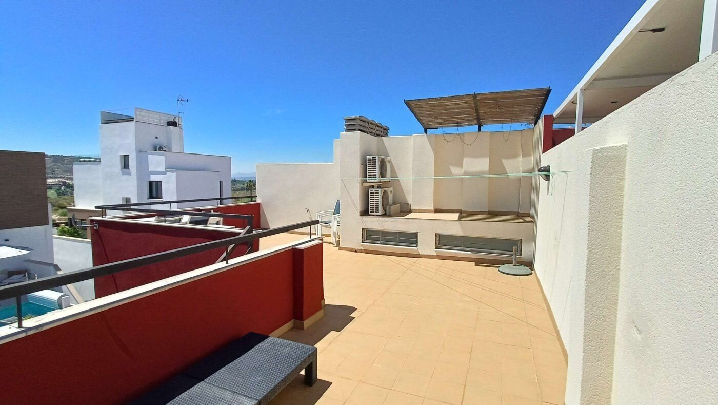 3-Bedroom Quad in Algorfa - Image 25