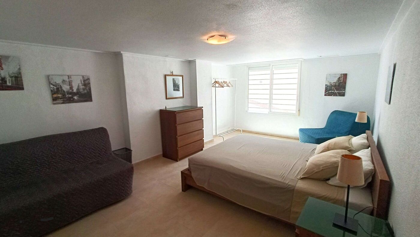 3-Bedroom Quad in Algorfa - Image 26